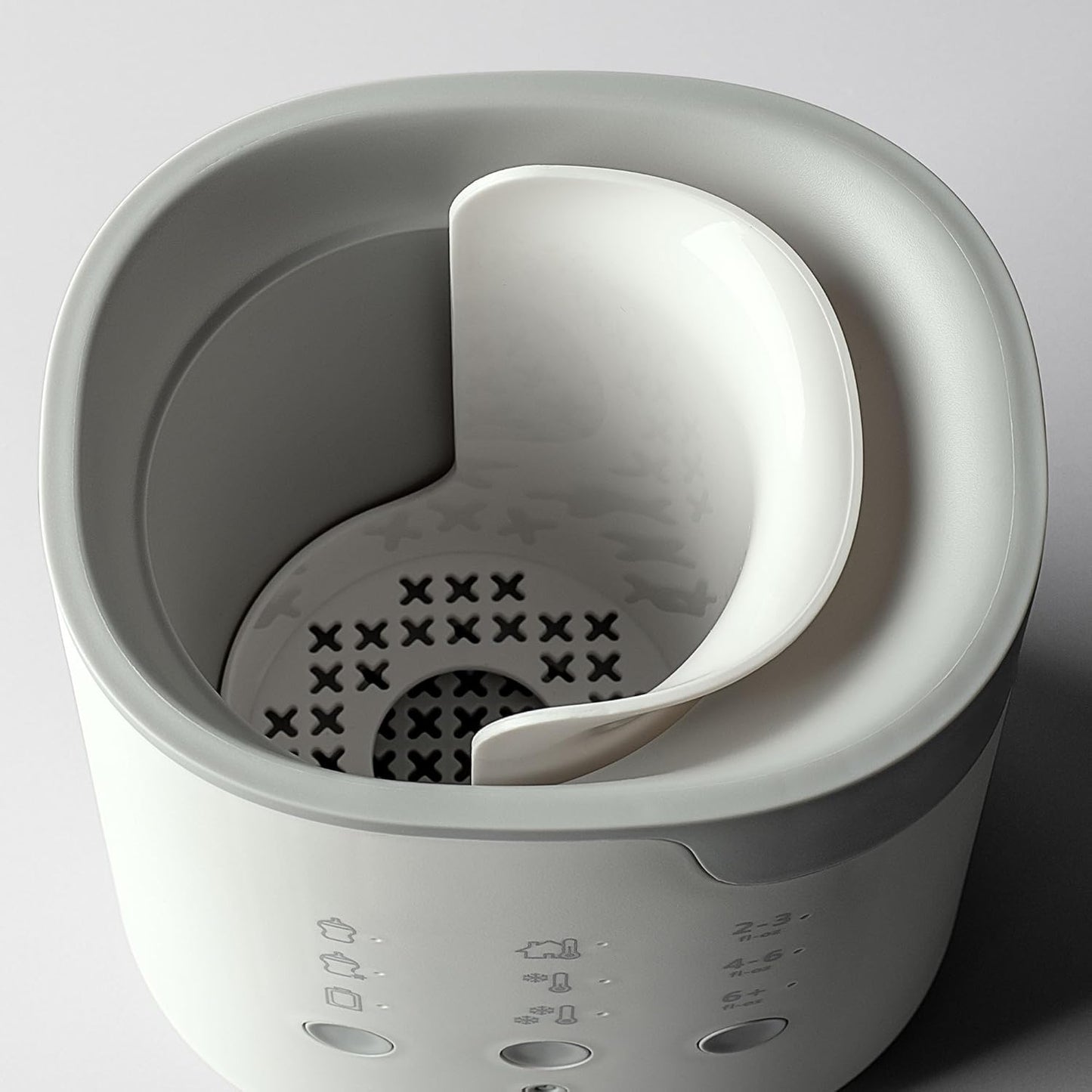 Tommee Tippee Baby Bottle and Food Warmer. SKU:BXL-007 (Rs 500 advance)