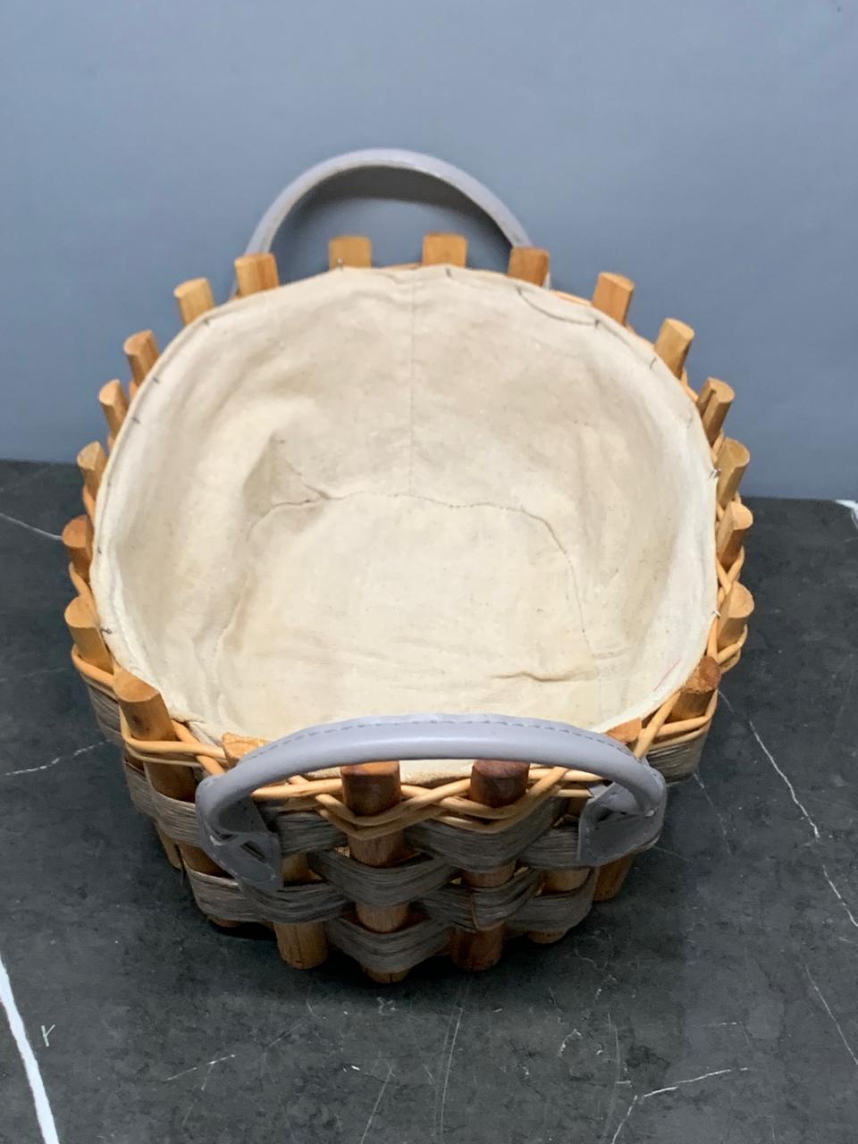 Woven Wood Basket with Liner. SKU:BXL-804