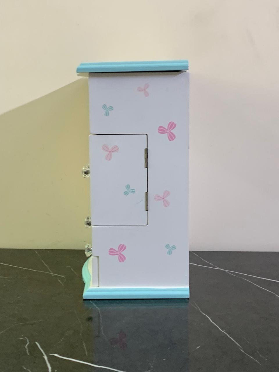 Decorative Keepsake Box. SKU:BXL-804 (Rs 500 advance)