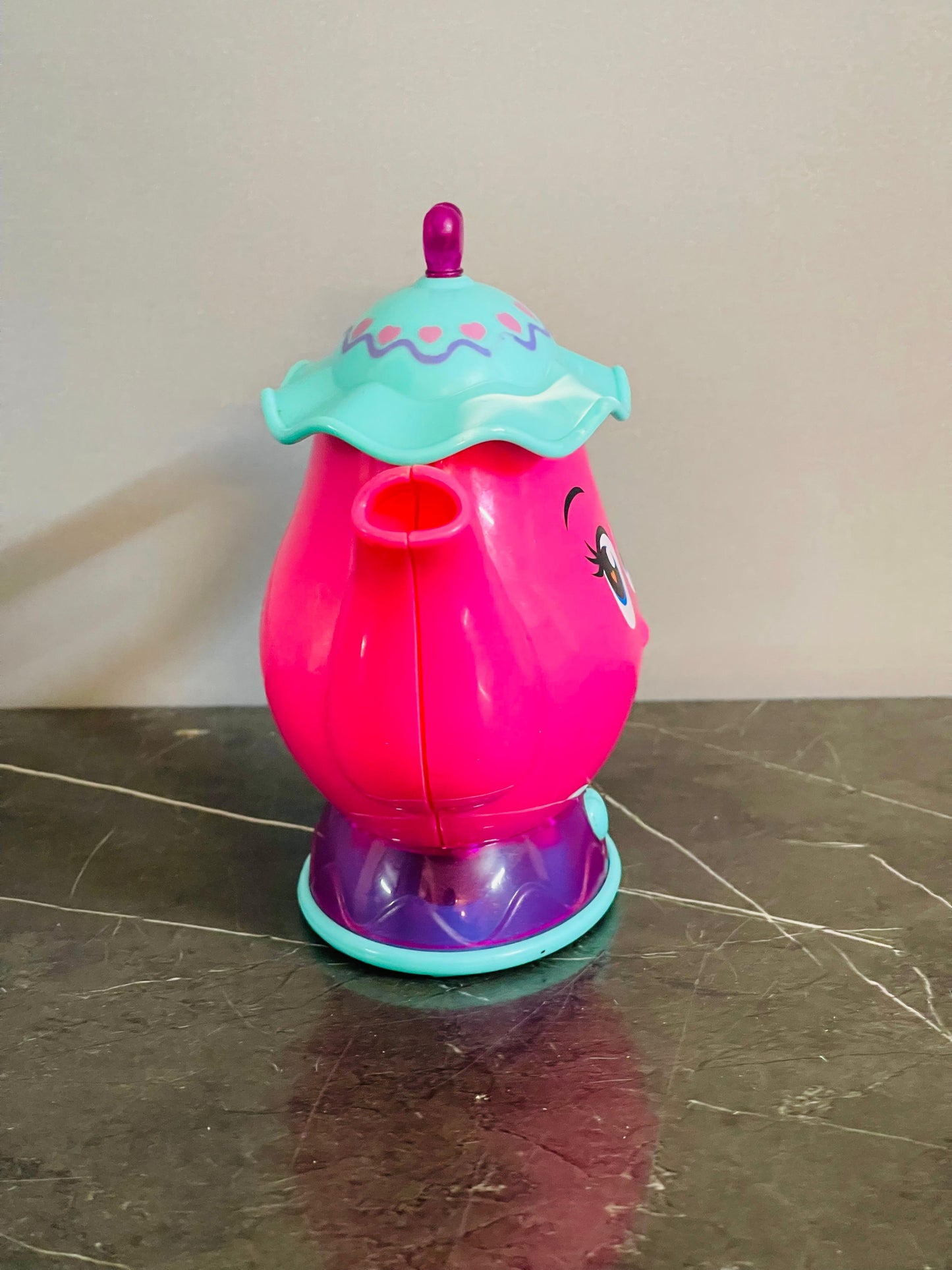 LeapFrog Rainbow Tea Party. (Music not working) SKU:BXL-111