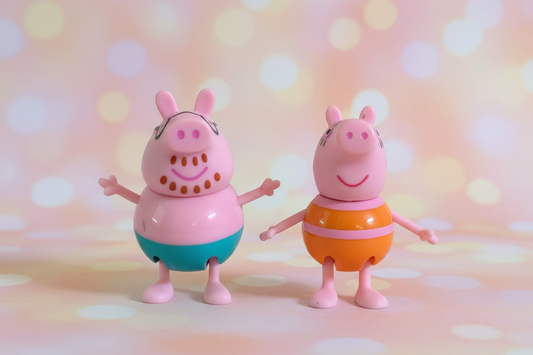 Peppa Pig Mummy & Daddy in Beach Costume. SKU:BXL-032