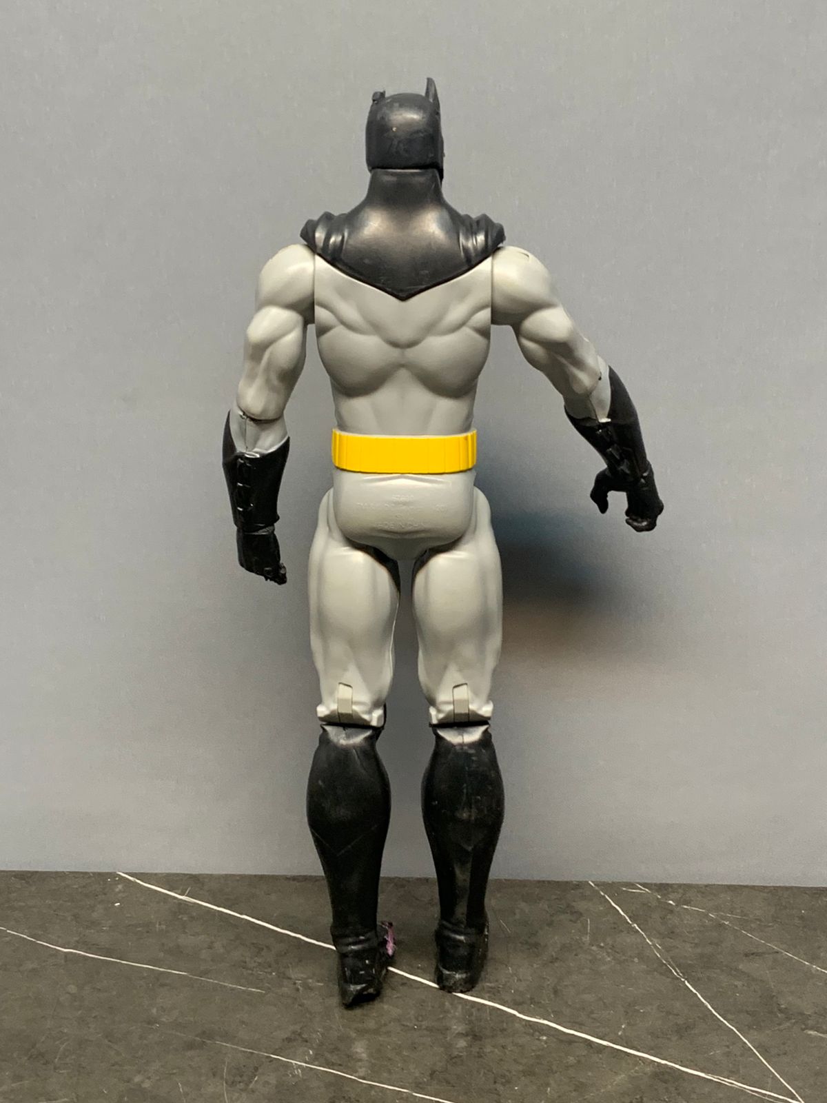 DC Comics Batman action figure. (Defected)