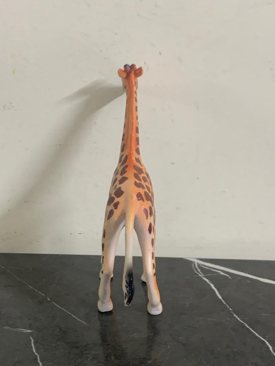 Safari Ltd. Giraffe Figure. SKU:BXL-015