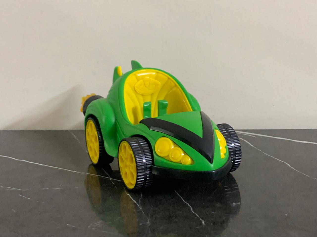 PJ Masks Hero Blast Vehicle - Gekko. SKU:BXL-010