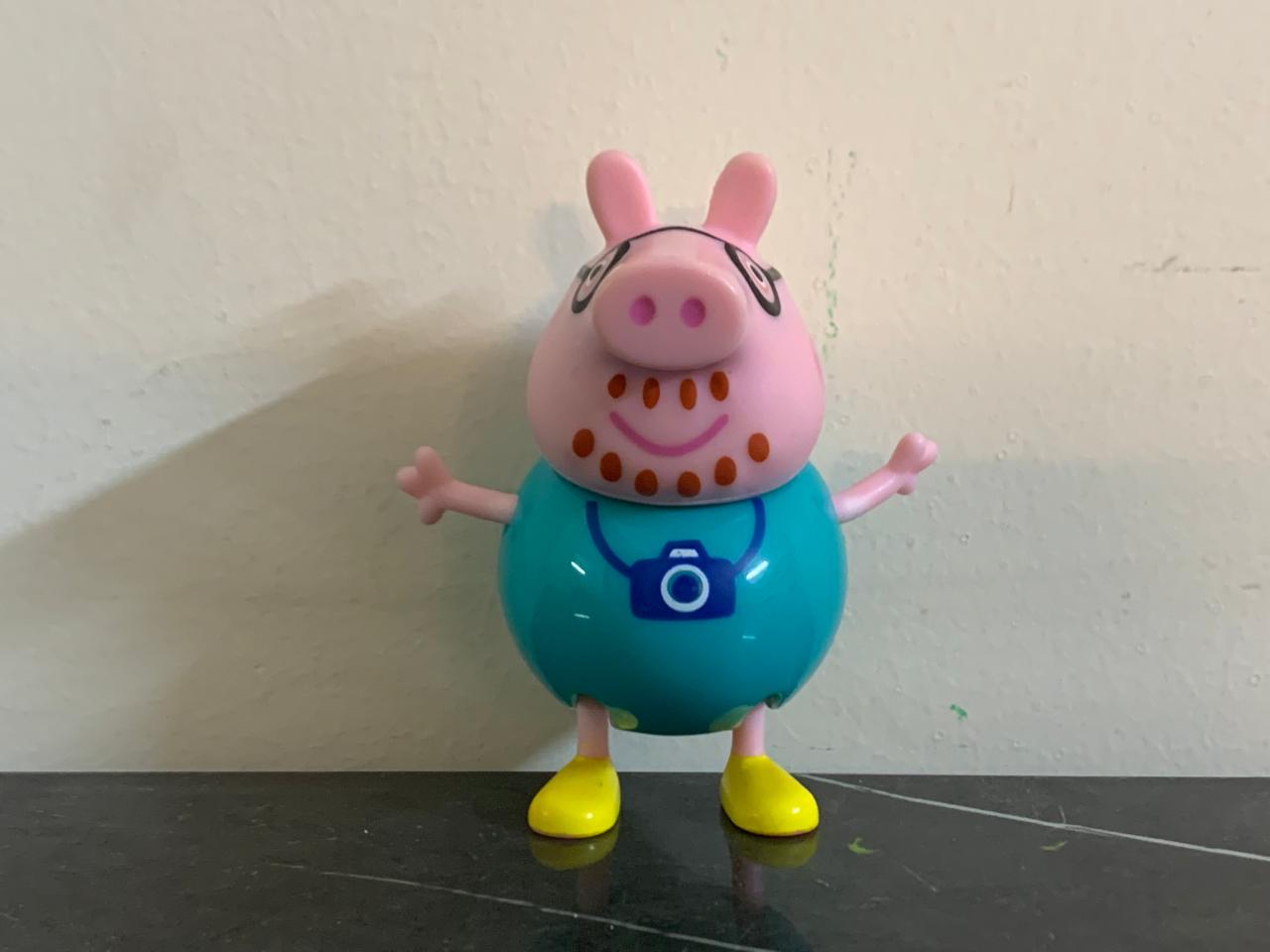 Peppa Pig Daddy Pig Action Figure. SKU:BXL-032