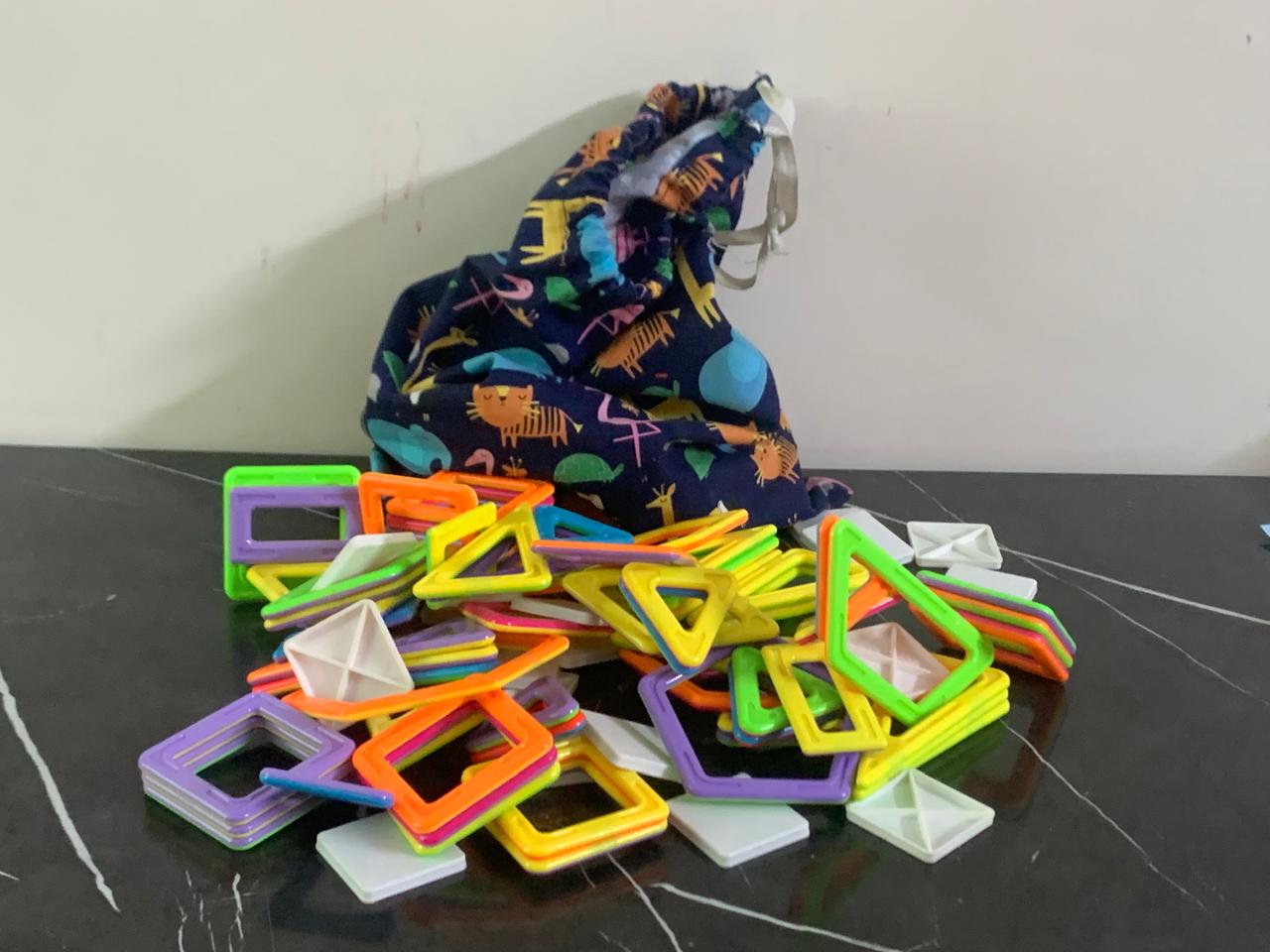 Magnetic Building Blocks. (114 pieces) SKU:BXL-804