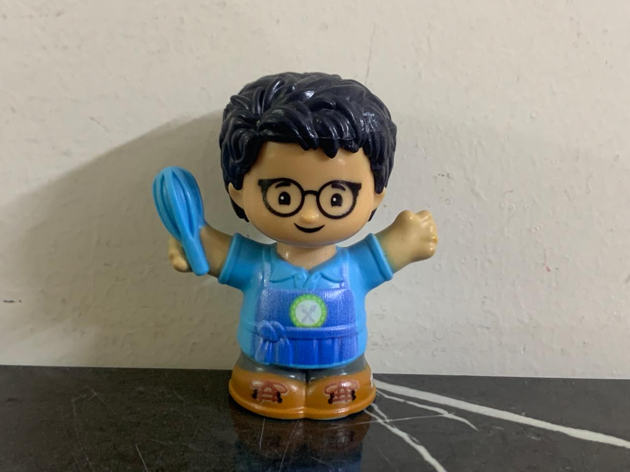 Fisher-Price Little People Boy Baker Figure. SKU:BXL-054