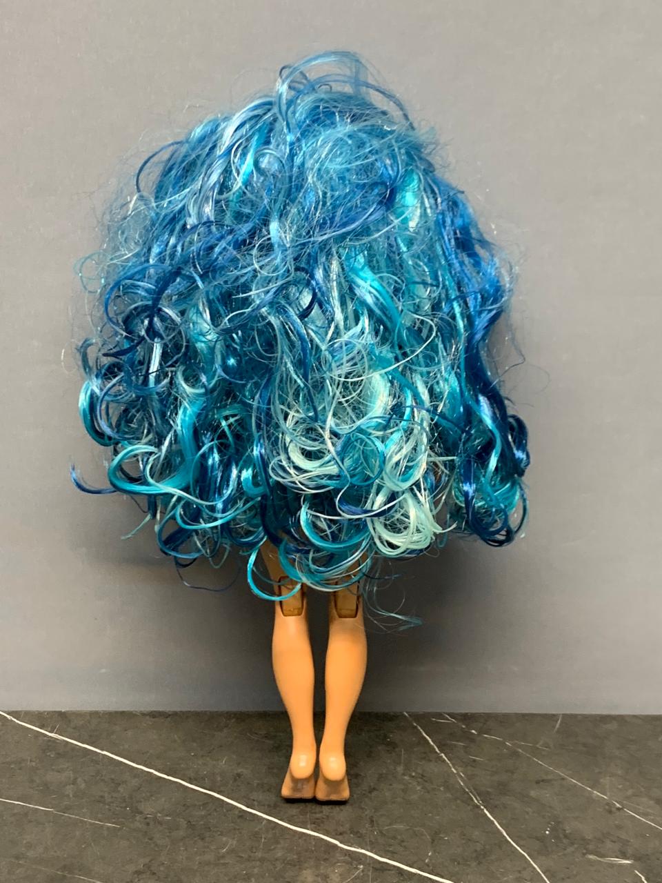 Rainbow High Skyler Bradshaw doll. SKU:BXL-010