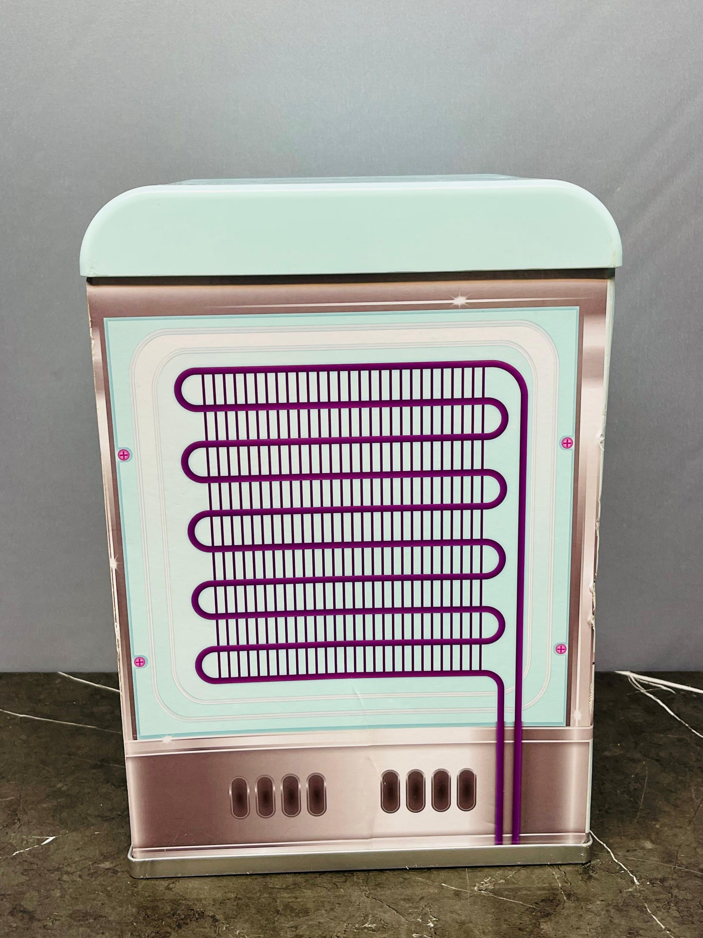 Cookeez Makery Freezy Cakez Oven Toy.