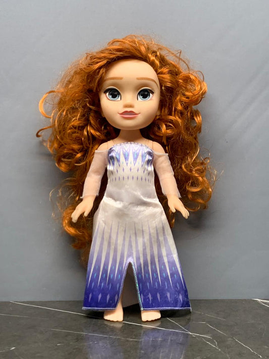 Disney's Frozen Elsa Doll. (9/10 condition) SKU:BXL-011