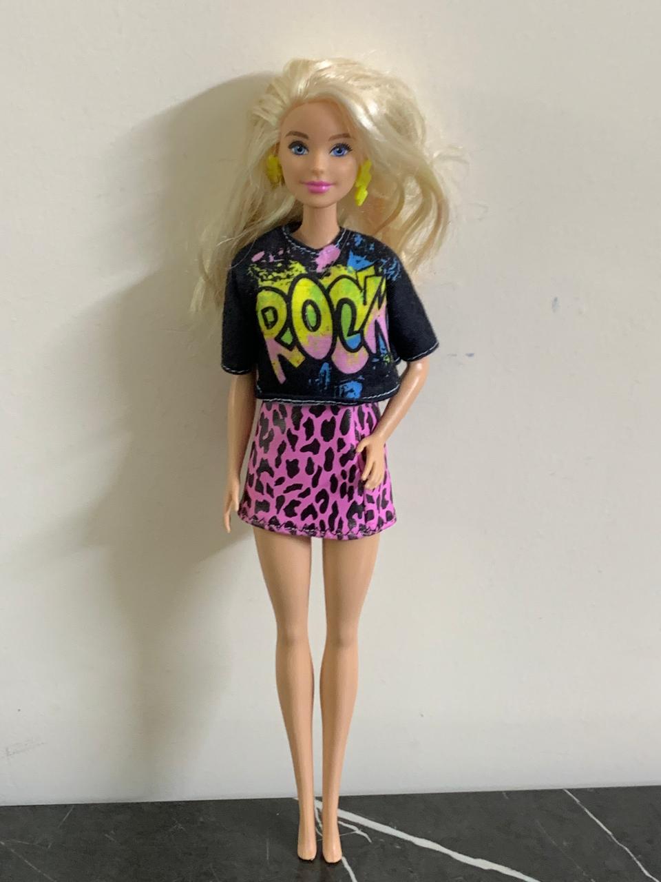 Barbie Fashionistas Doll. SKU:BXL-006