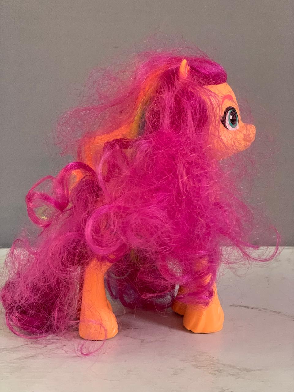 Hasbro My Little Pony: A New Generation Sunny Starscout Figure.