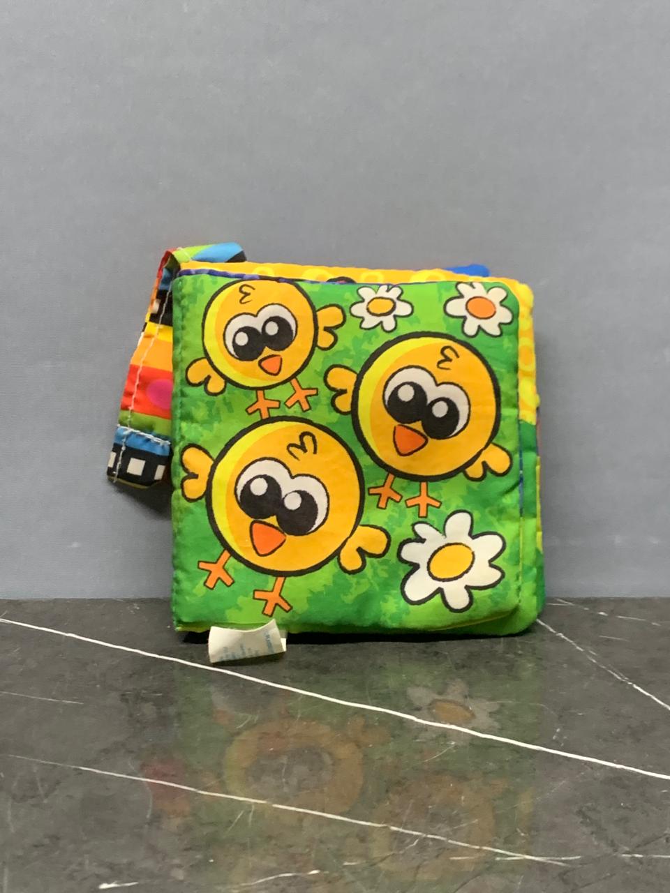 Farm Soft Cloth Book. SKU:BXL-056