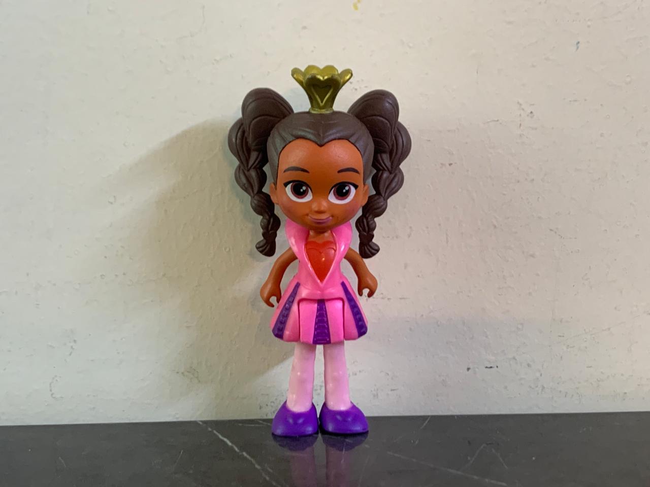 Disney Junior Alice’s Wonderland Bakery Rosa Doll. SKU:BXL-065