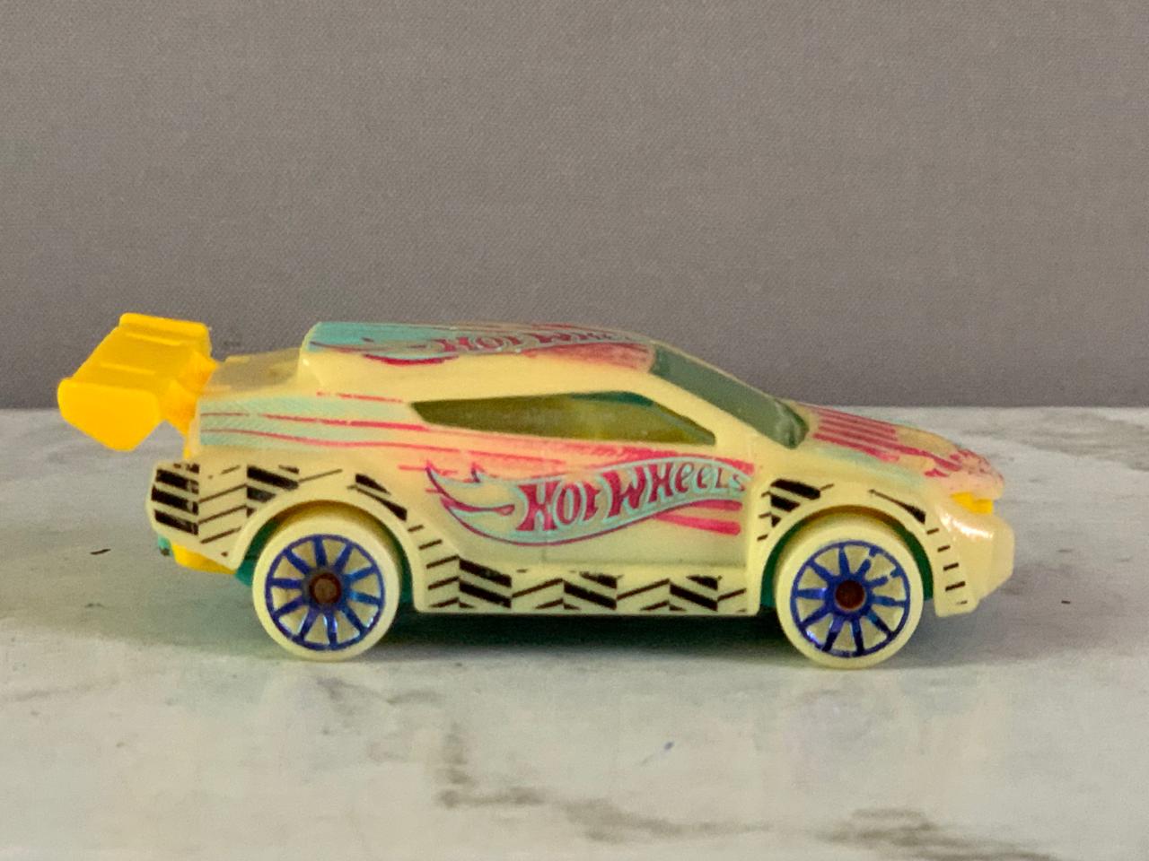 Hot Wheels Loop Coupe.