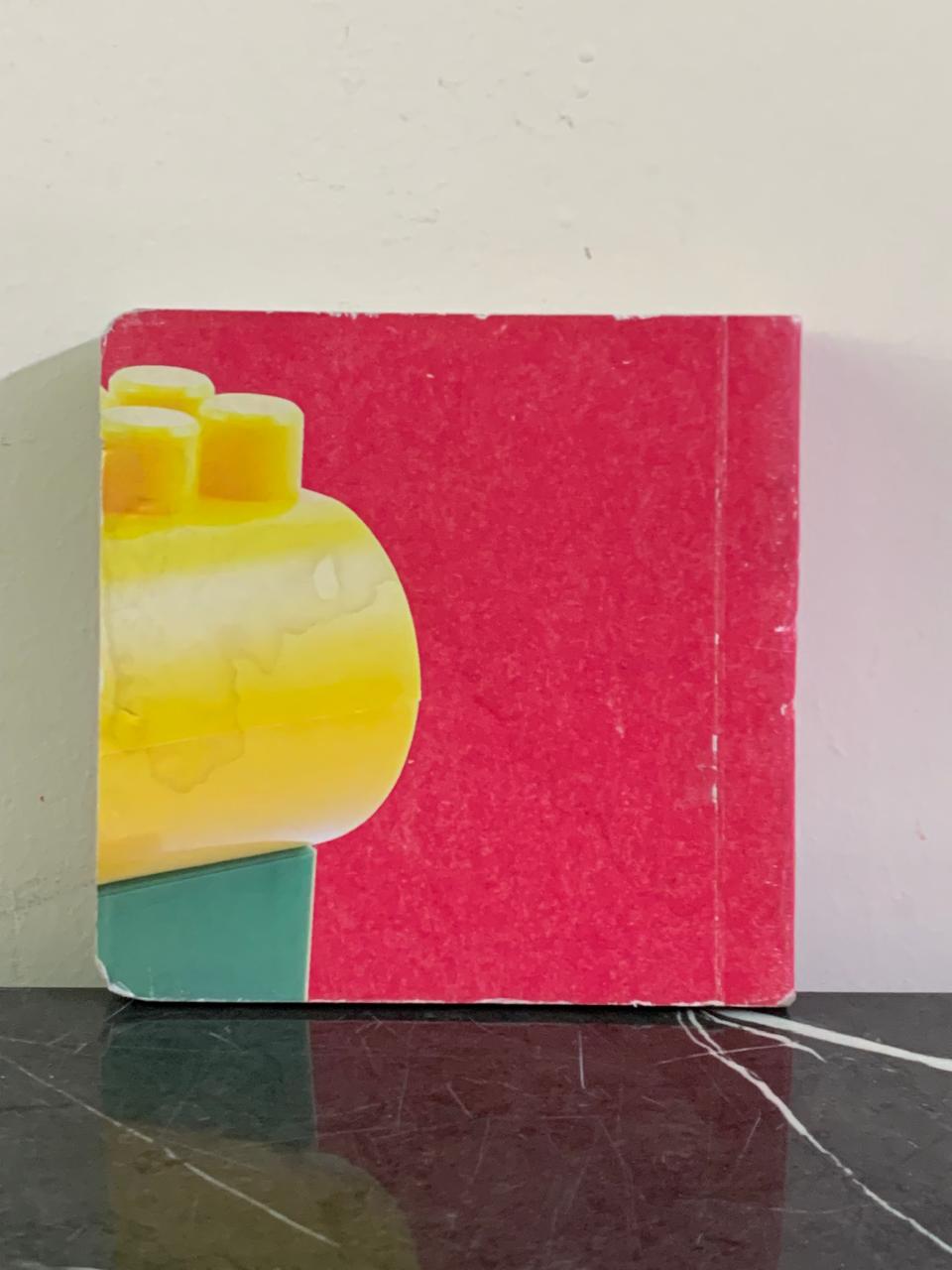 Little Library Cube: First Words Series Book  "Clothes". SKU: BXL-002