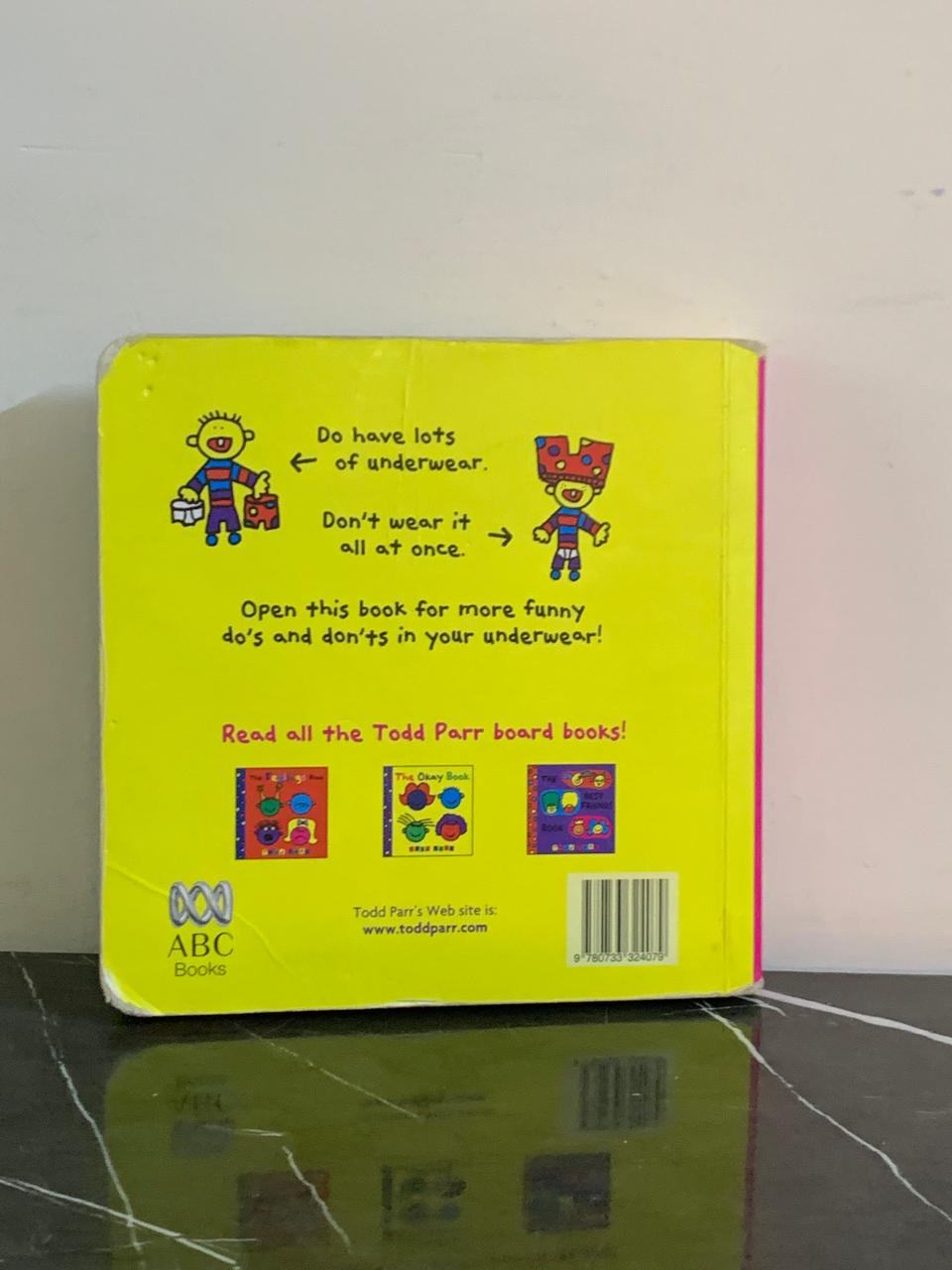 Underwear Do's And Don'ts Board Book. SKU:BXL-118
