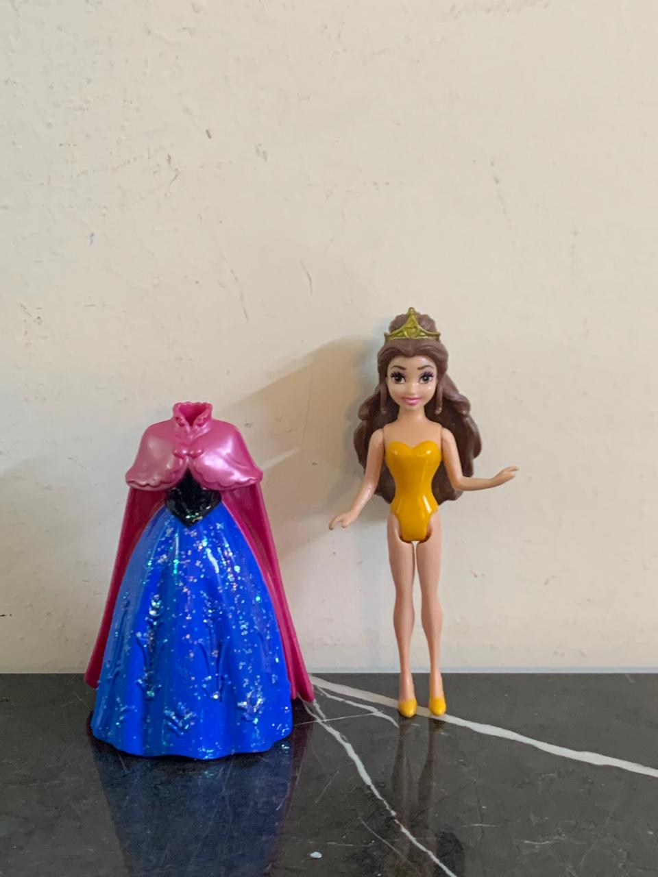 Disney Frozen Anna of Arendelle Figure. SKU:BXL-104