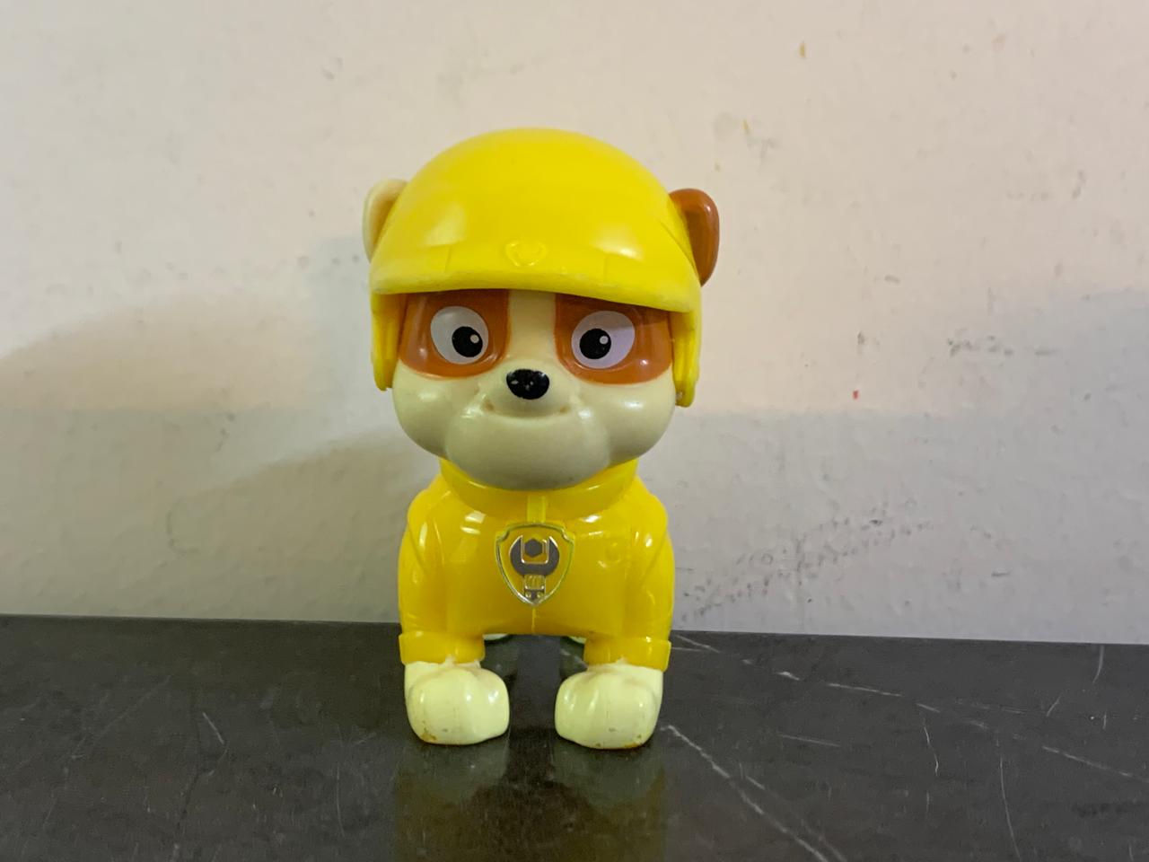 PAW Patrol: Rescue Wheels, Pup Squad Rubble Figure. SKU:BXL-065