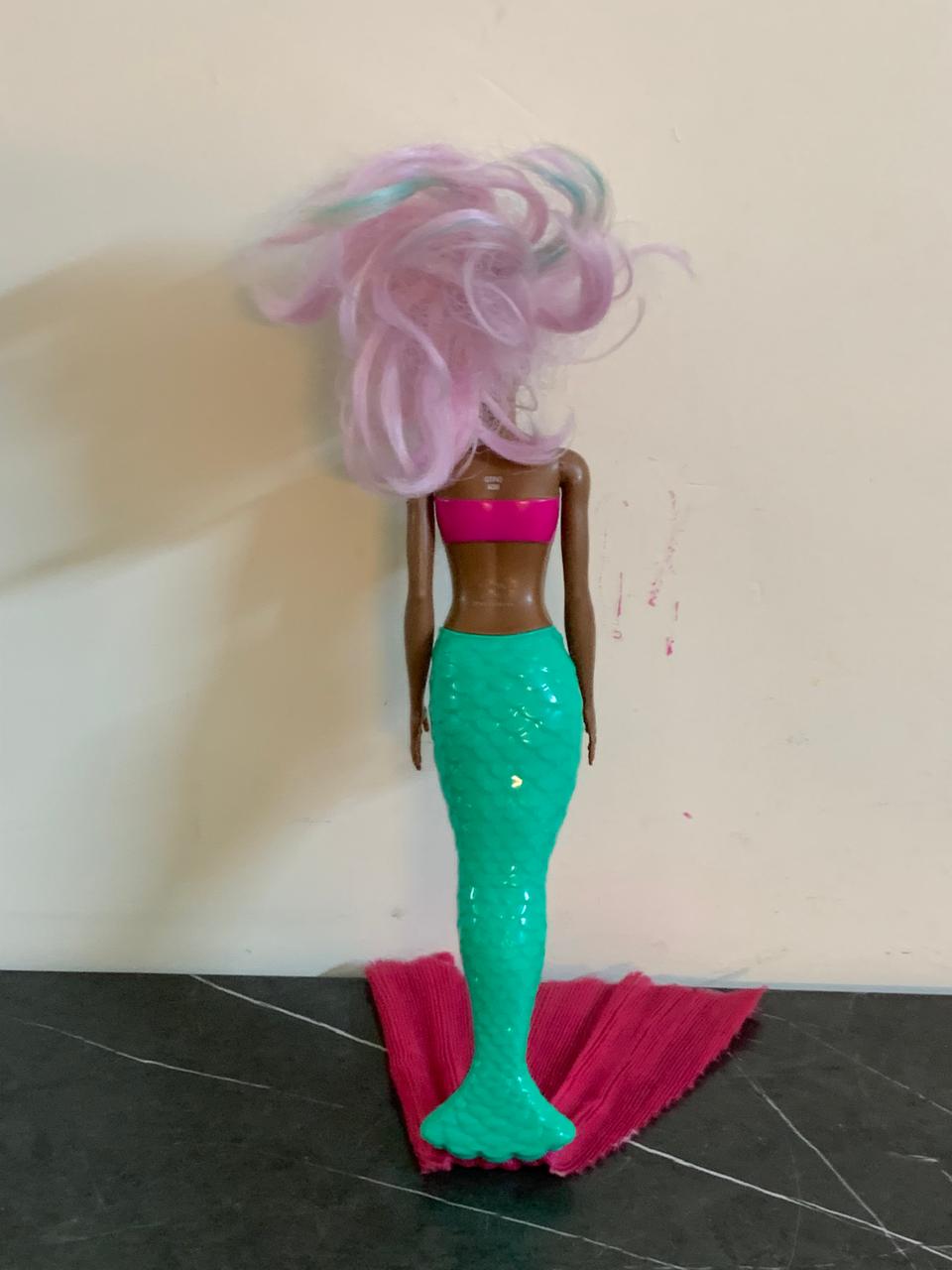 Barbie Colour Reveal Mermaid Doll. SKU:BXL-031