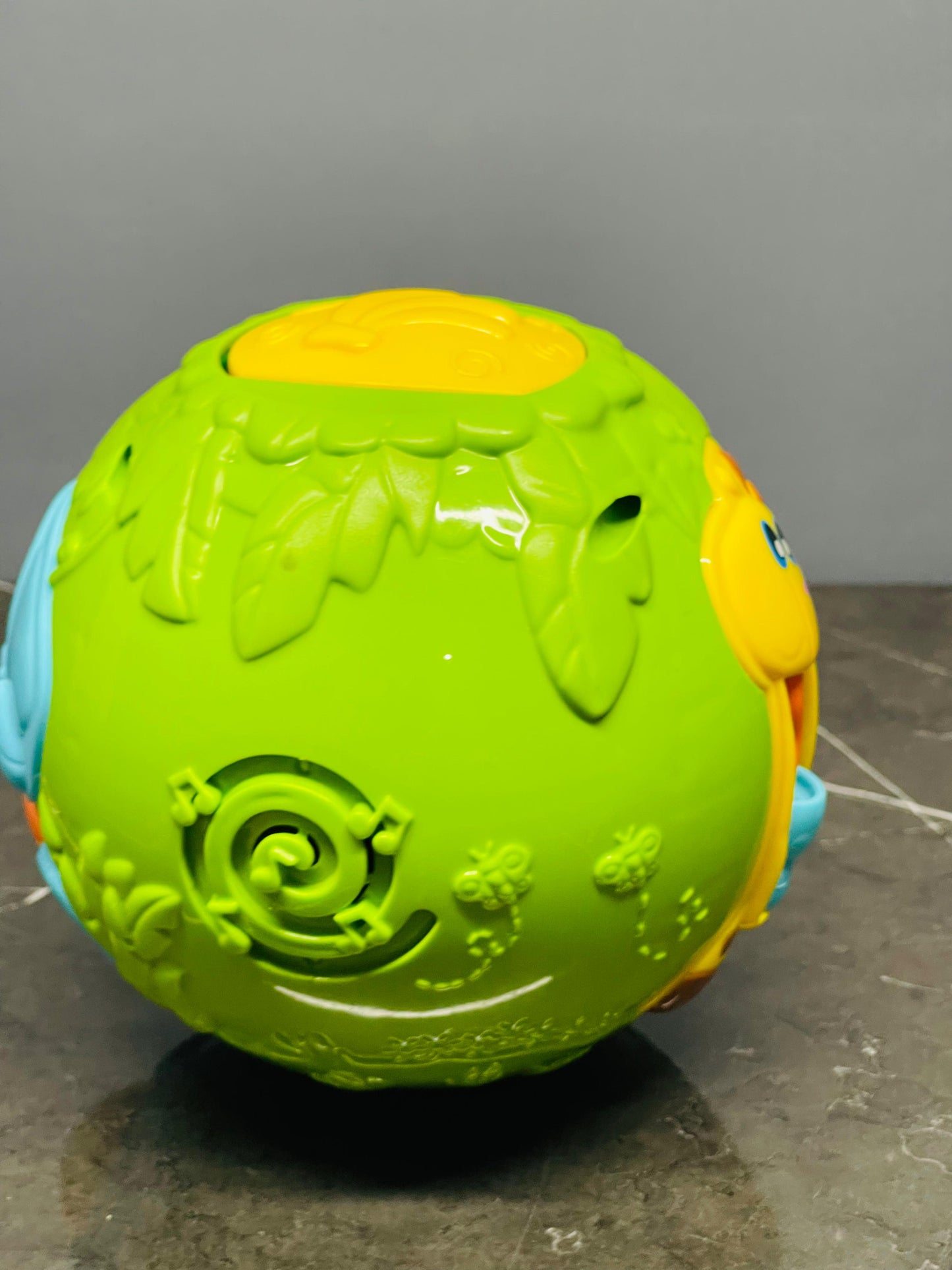Chicco Pop Up Ball Game