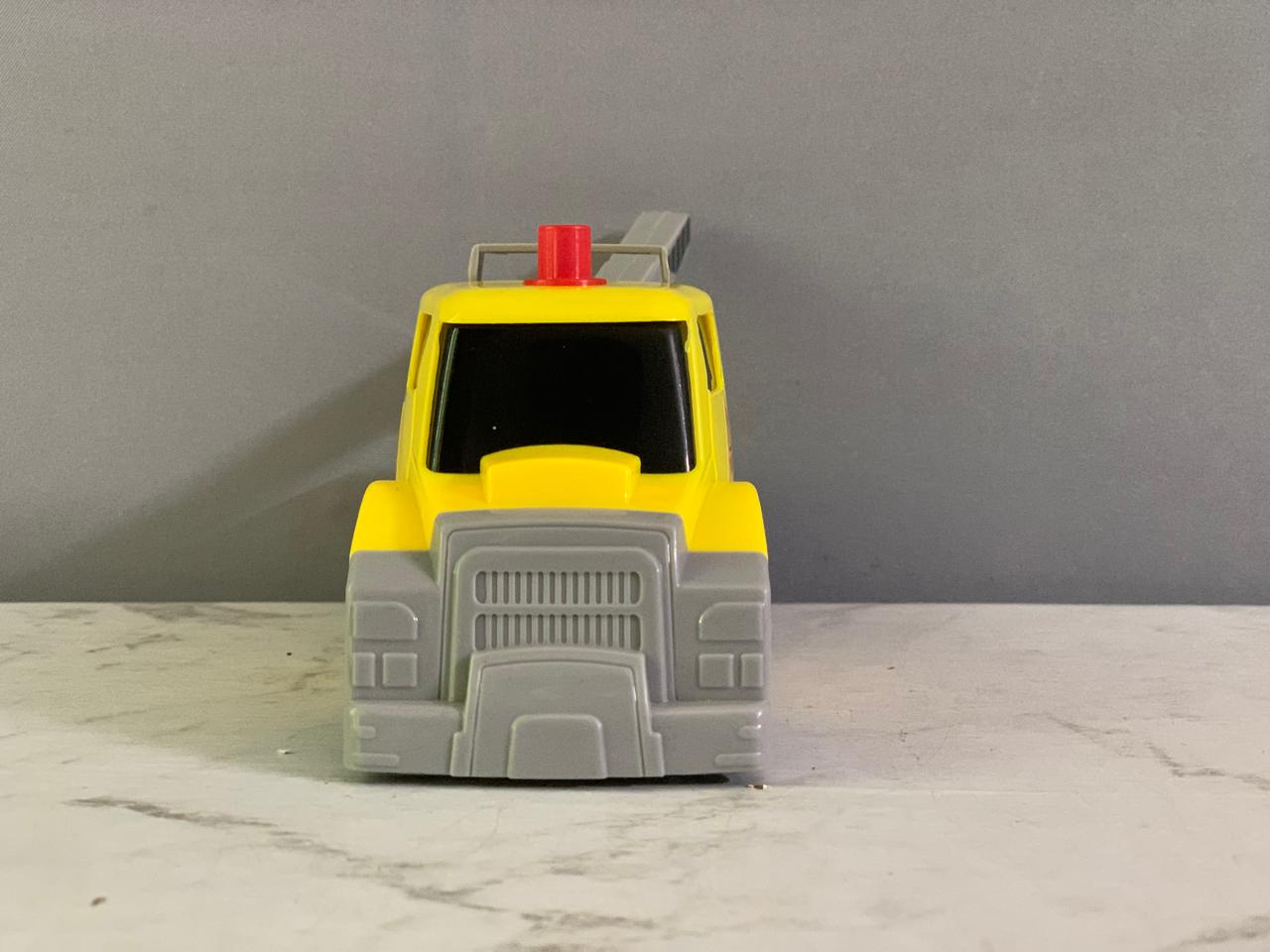 Turbo Wheels Light & Sound Tow Truck.
