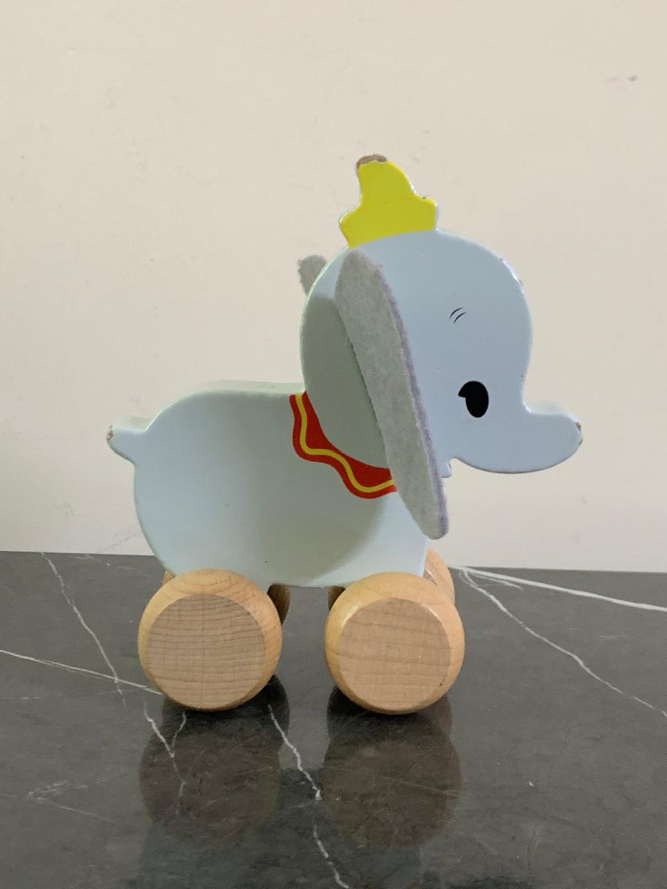 Disney Wooden Toys Dumbo Clutch Toy. SKU: BXL-006