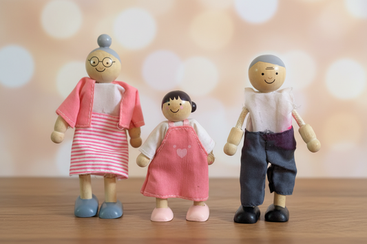 Wooden DollHouse Figures. SKU:BXL-032