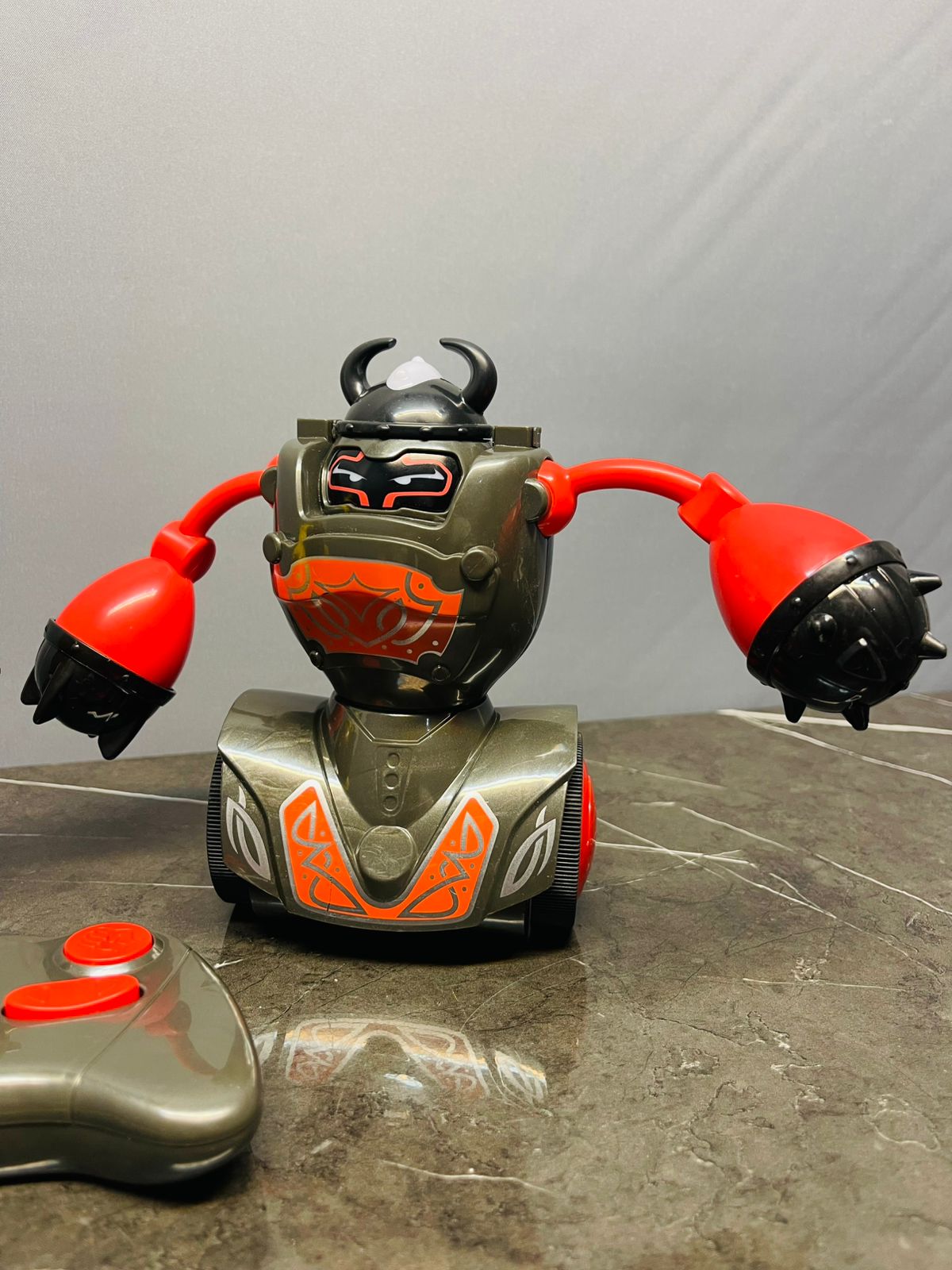 Radio Controlled Robot Combat Robot for Children.