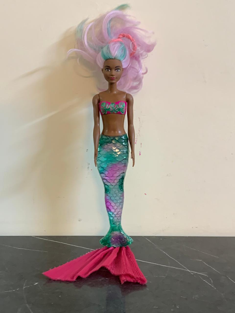 Barbie Colour Reveal Mermaid Doll. SKU:BXL-031