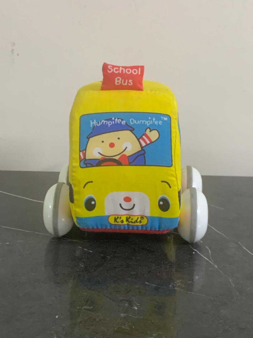 K's Kids Pull Back Auto School Bus. SKU:BXL-048