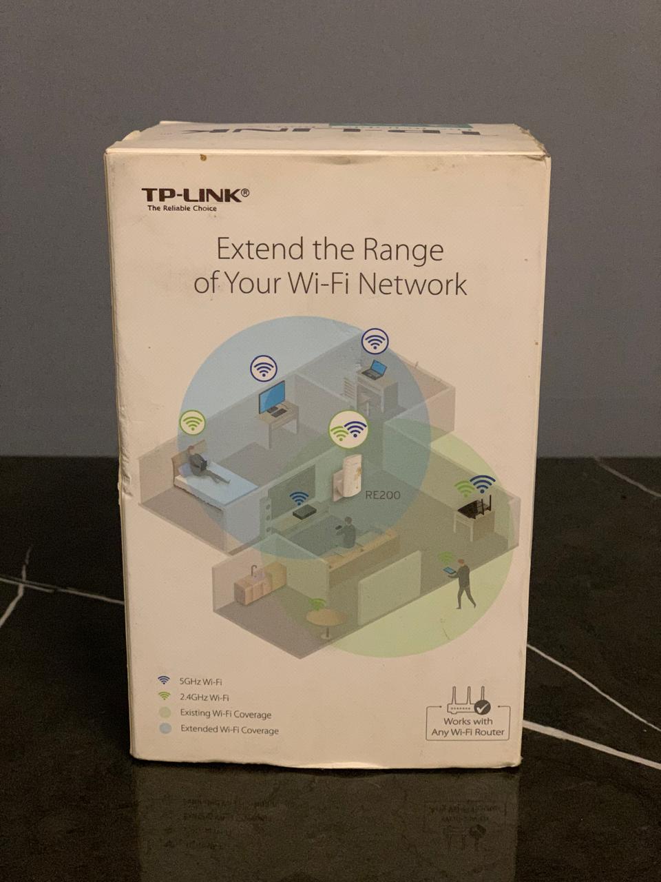 TP-Link RE200 AC750 Wi-Fi Range Extender.