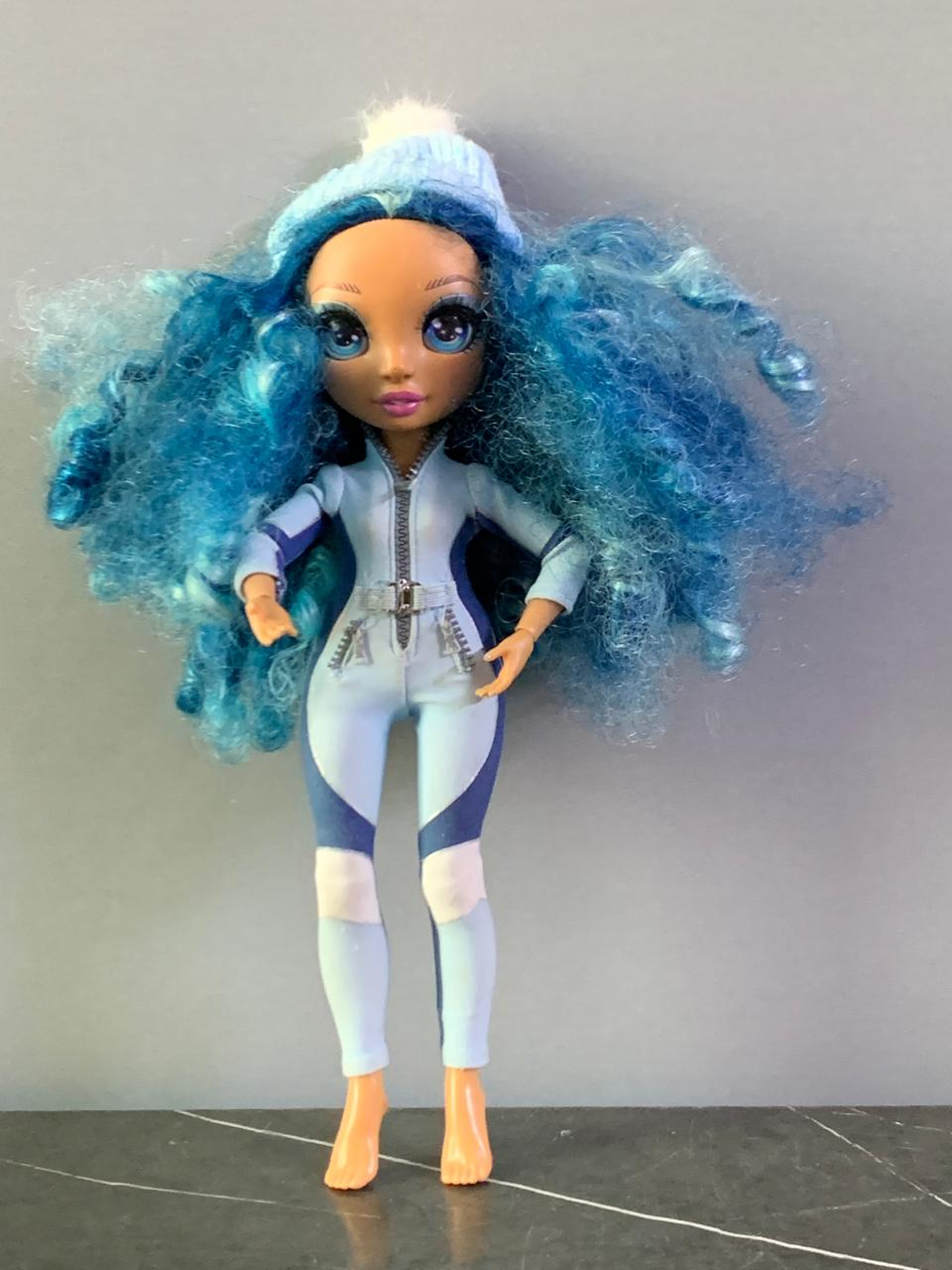 Rainbow High Winter Break Skyler Bradshaw Doll. SKU:BXL-118