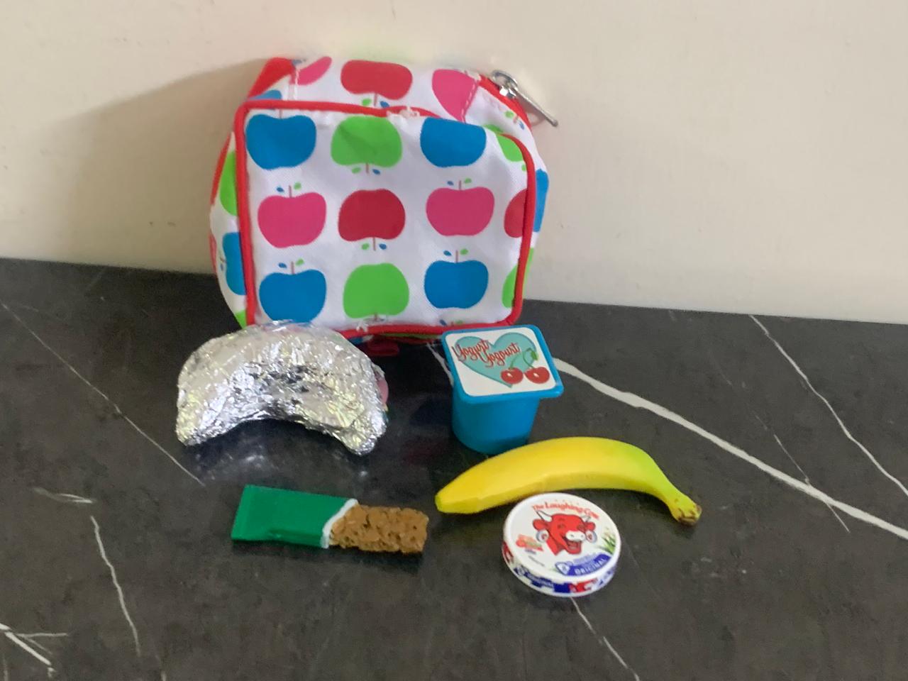 Our Generation Apples School Lunch Bag. SKU:BXL-059