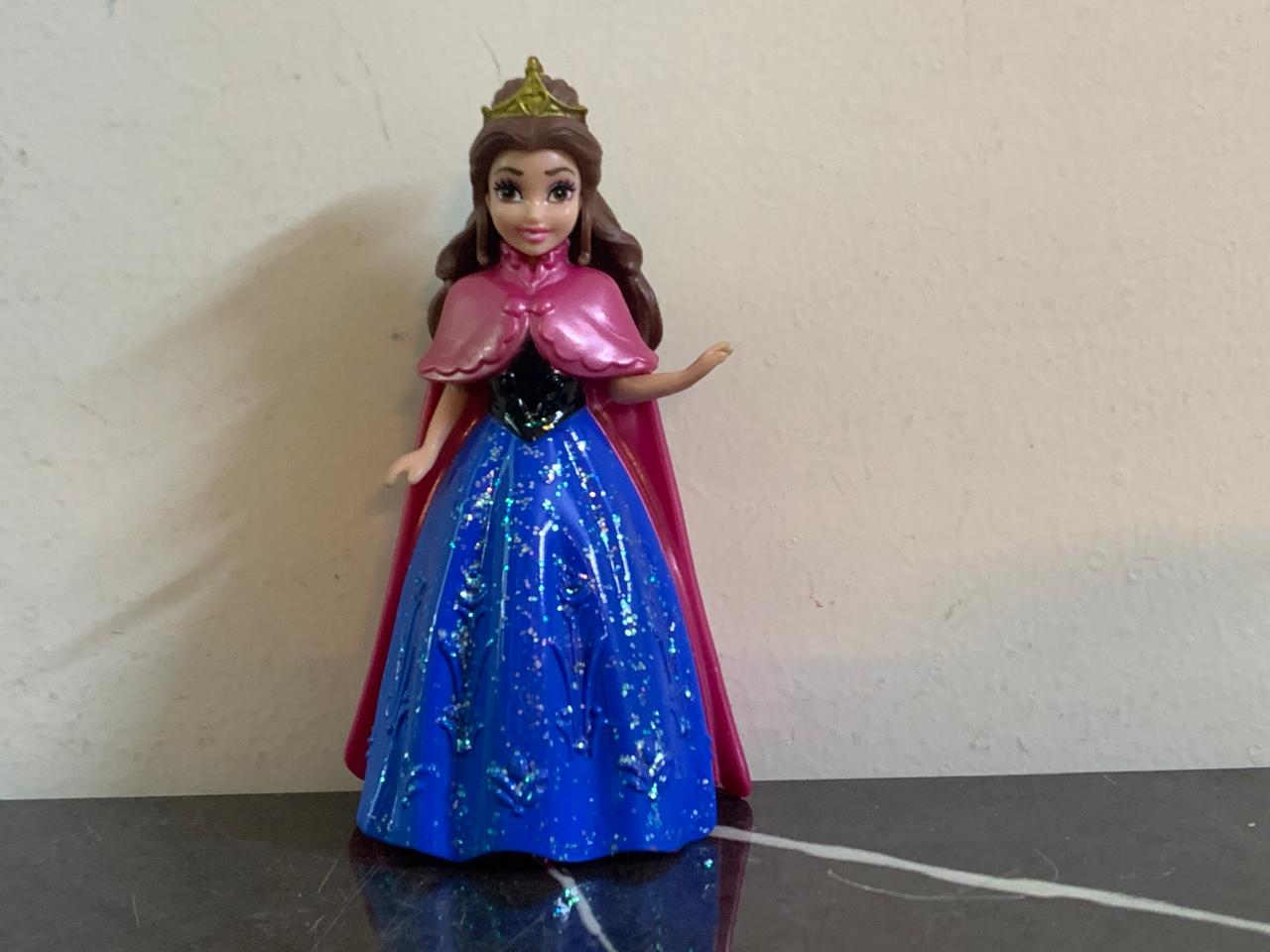 Disney Frozen Anna of Arendelle Figure. SKU:BXL-104