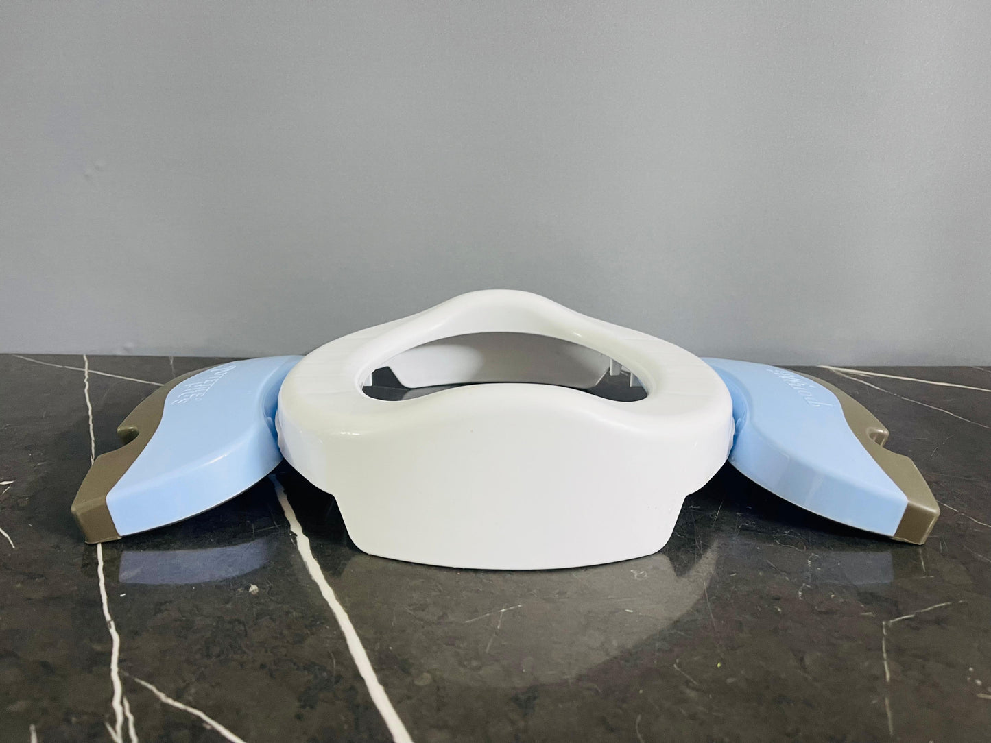 Potette Plus 2-in-1, Folding Travel Potty & Toilet Trainer Seat. SKU:BXL-027