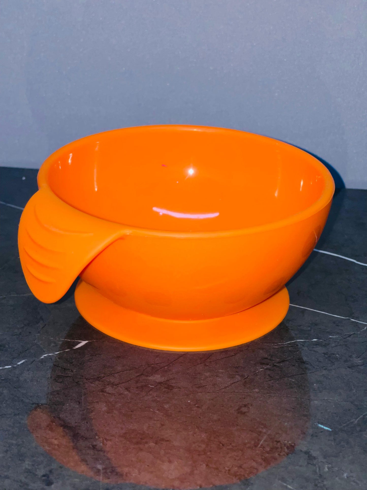 Koo-Di silicone suction bowl.