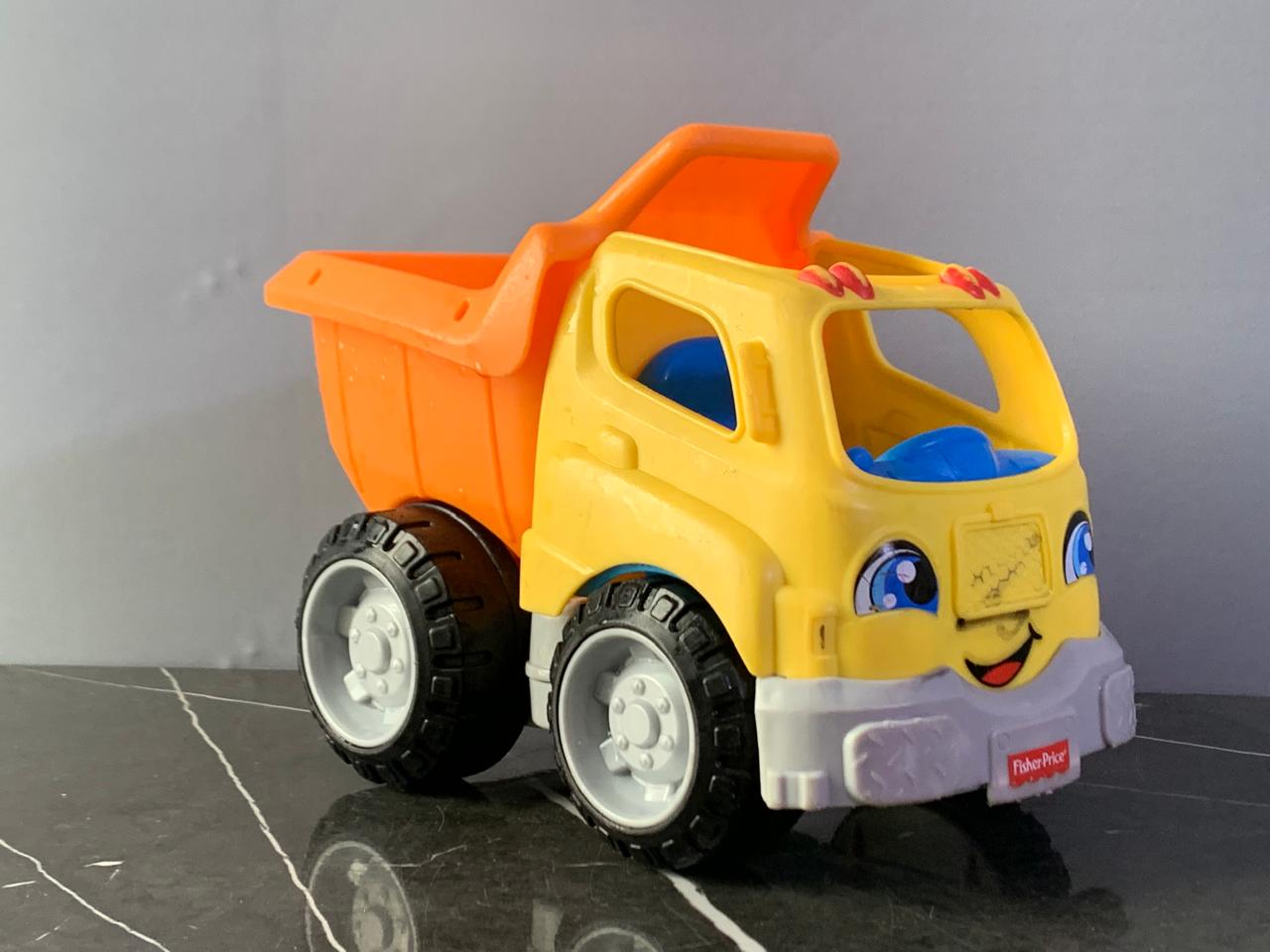 Fisher-Price Little People Dump Truck Toy. SKU:BXL-804