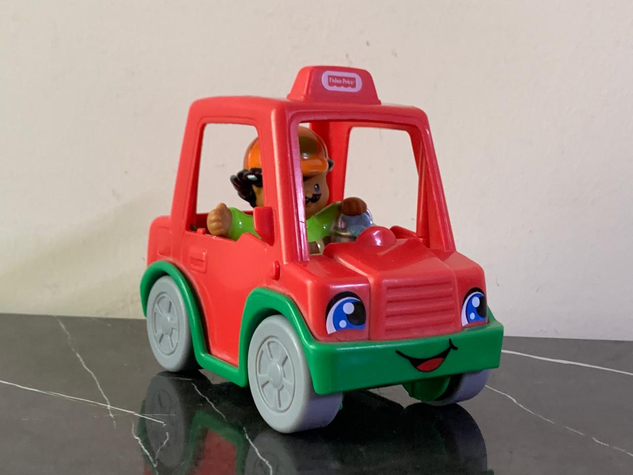 Fisher-Price Little People Have a Slice Pizza Delivery Car. SKU:BXL-116