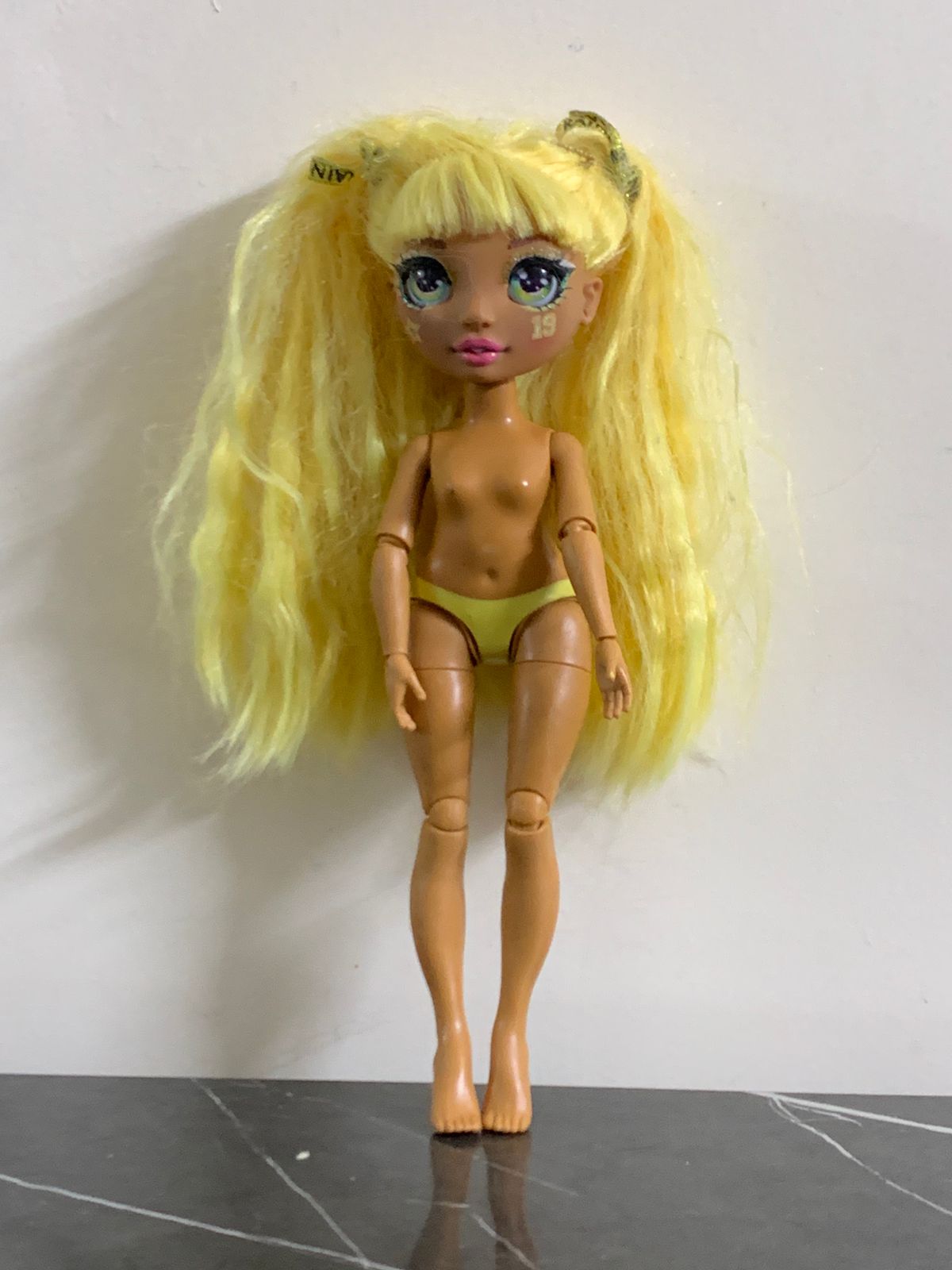 Rainbow High Sunny Madison Fashion Doll. SKU:BXL-048
