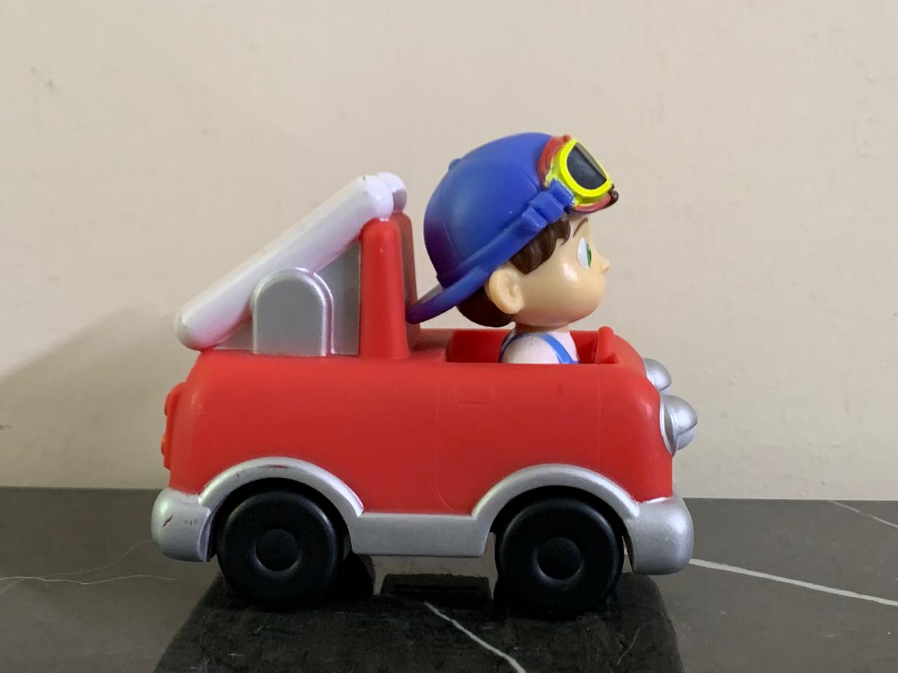 CoComelon Mini Vehicle Fire Truck. SKU:BXL-103