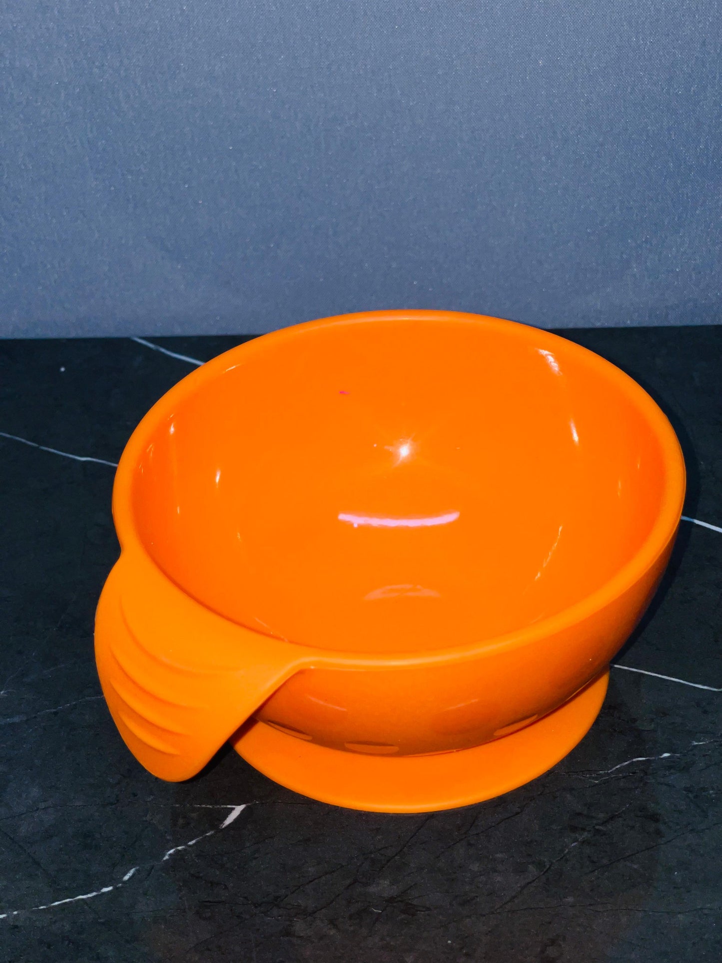 Koo-Di silicone suction bowl.