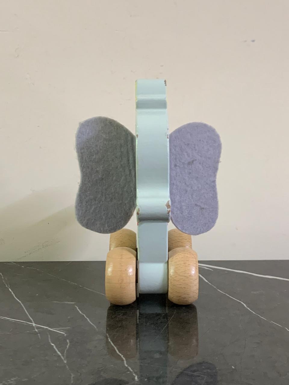 Disney Wooden Toys Dumbo Clutch Toy. SKU: BXL-006