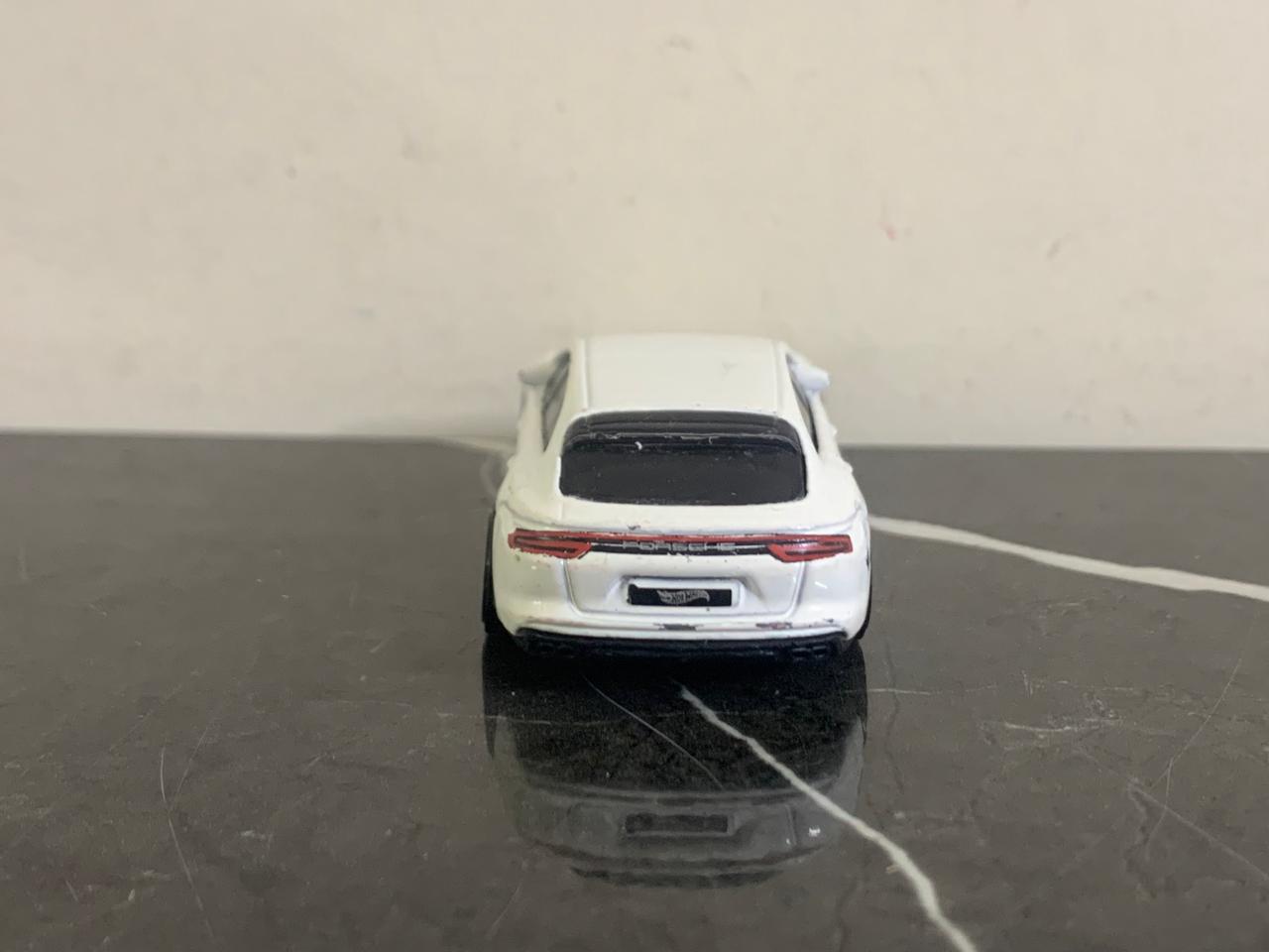 Hot Wheels 2020 Porsche Series Porsche Panamera Turbo S E-Hybrid Sport Turismo Vehicle Toy. SKU:BXL-054