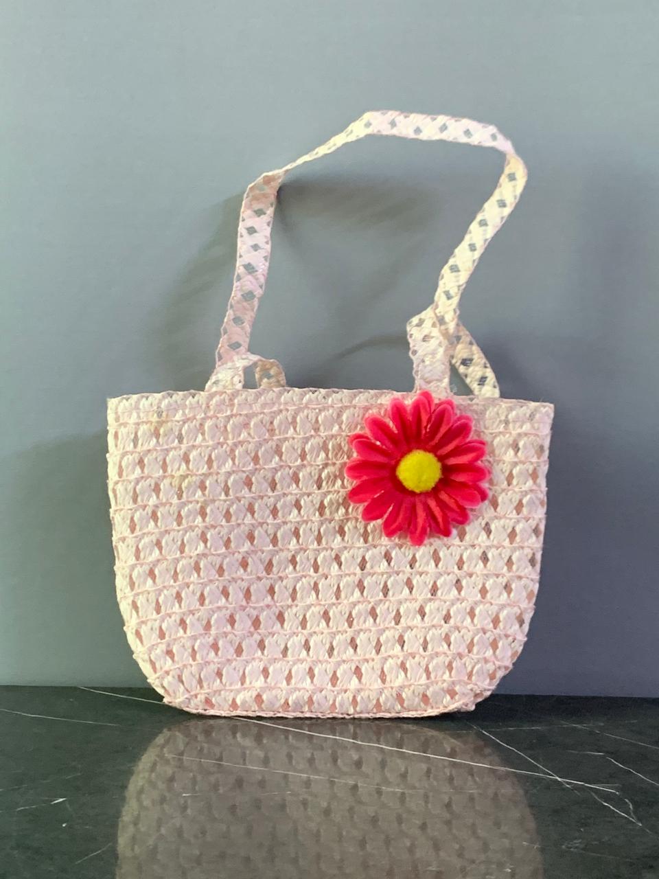 Girls Woven Bag. SKU:BXL-118