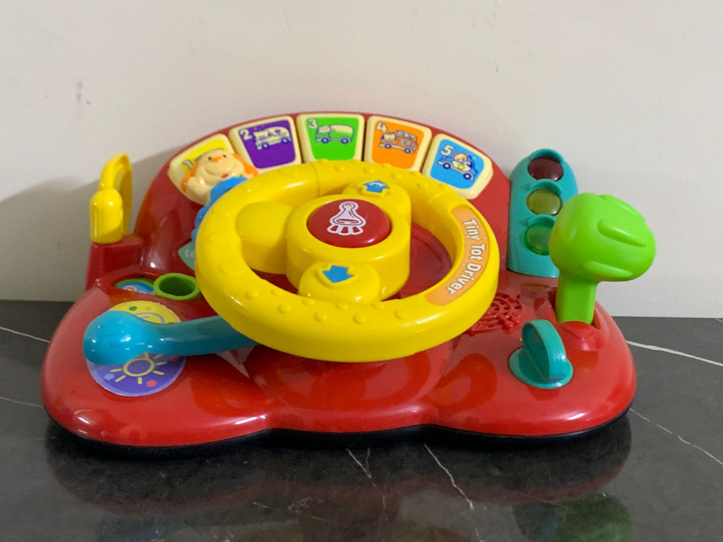 VTech Tiny Tot Driver. (Horn isn’t functional) SKU:BXL-007
