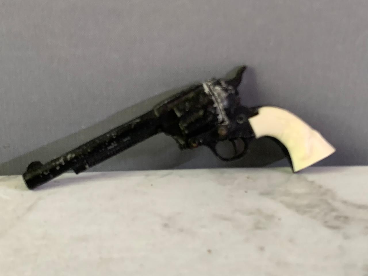 Vintage Marx Toy Gun Mini 3½" Revolver Western Colt Die-cast Steer Handle