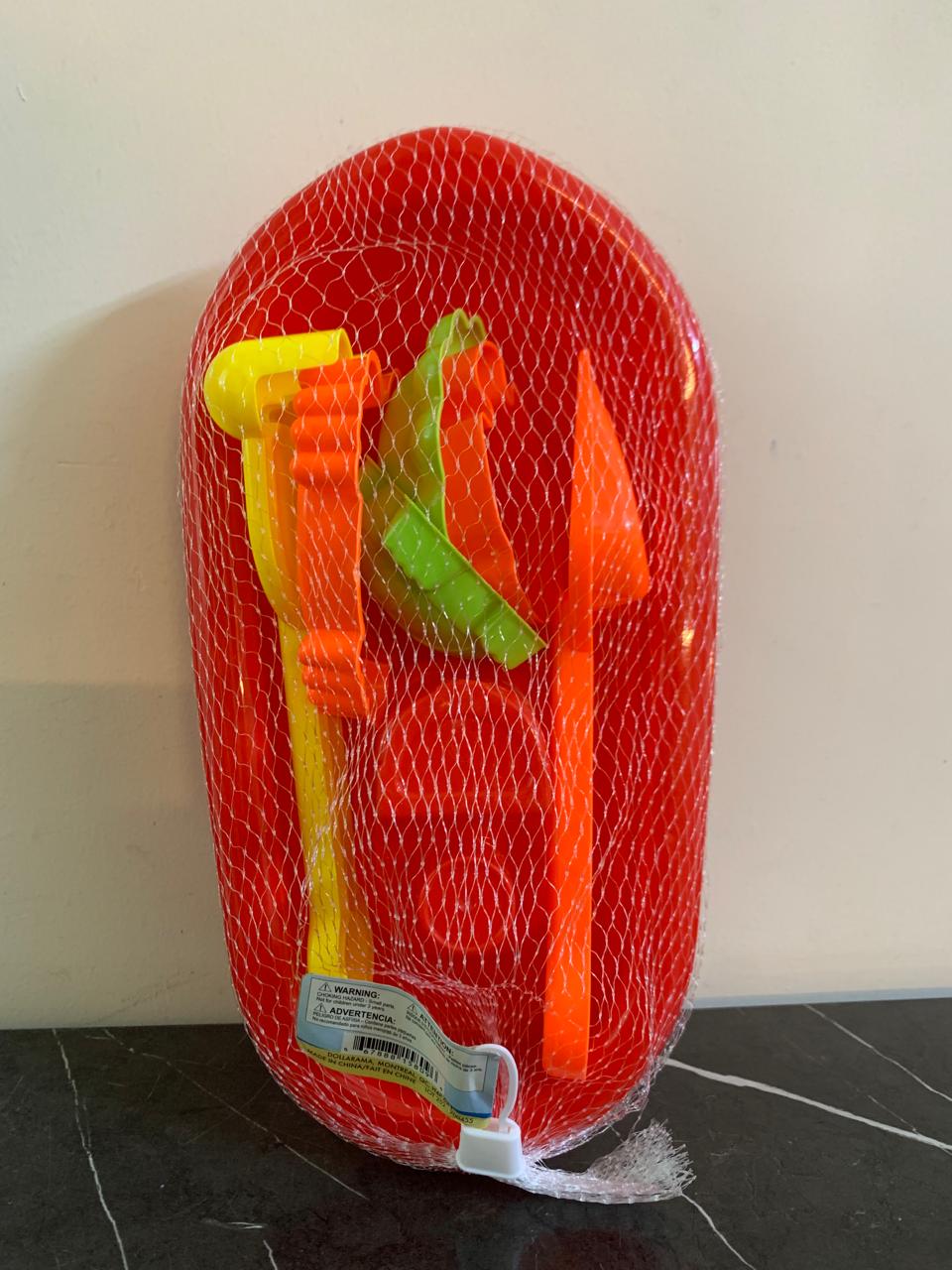 Large Plastic Beach Boat With Beach Toys. SKU:BXL-117