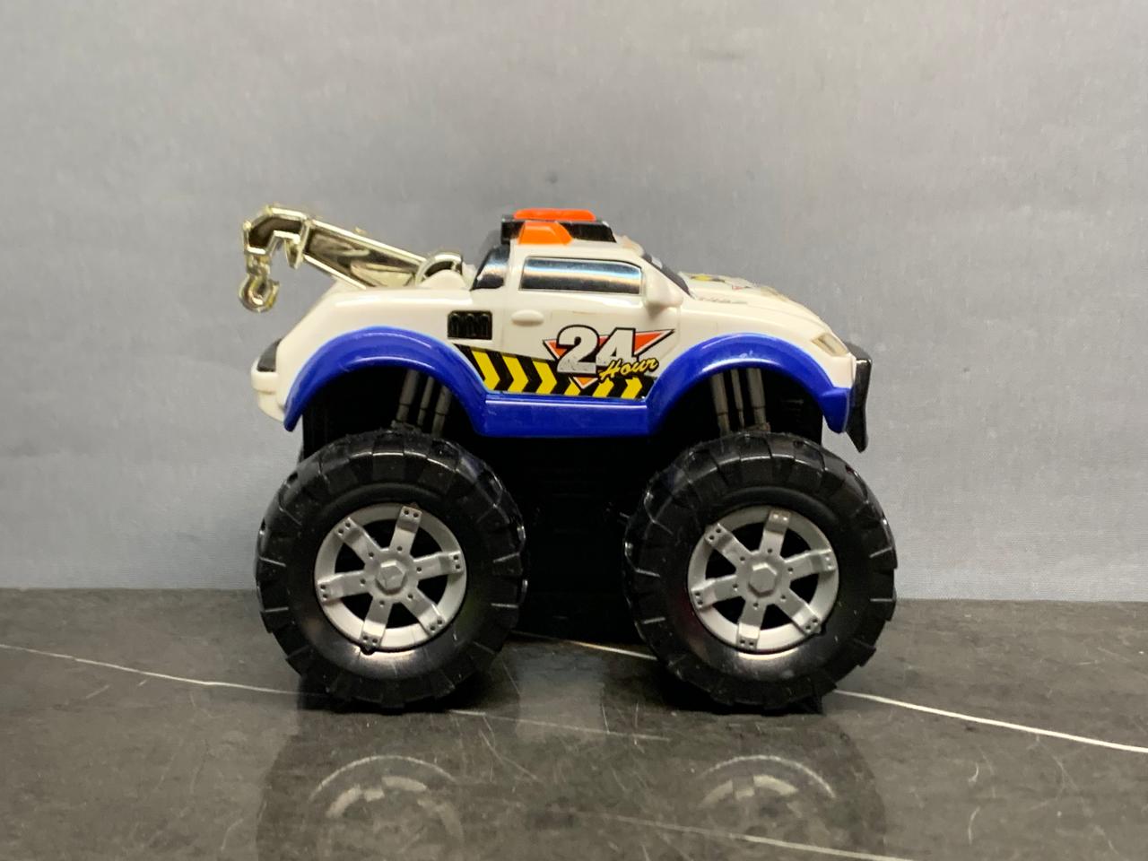 Road Rippers Mini Monster Rides Toy Truck. SKU:BXL-026