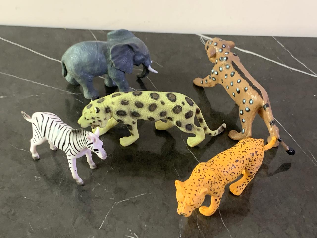 Wild Animal Figurines. SKU:BXL-115